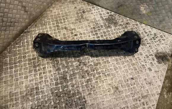 Mercedes-Benz ML W163 Radiator support slam panel 1636200616 A1636200616