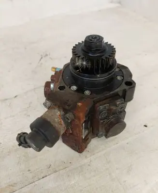 Renault Trafic III (X82) Fuel injection high pressure pump HMLGT8980R 167008960R