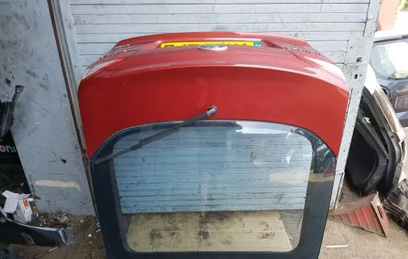 Ford Mondeo MK IV Tailgate/trunk/boot lid