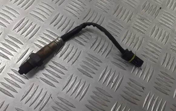 Mercedes-Benz A W168 Lambda probe sensor 0015403717
