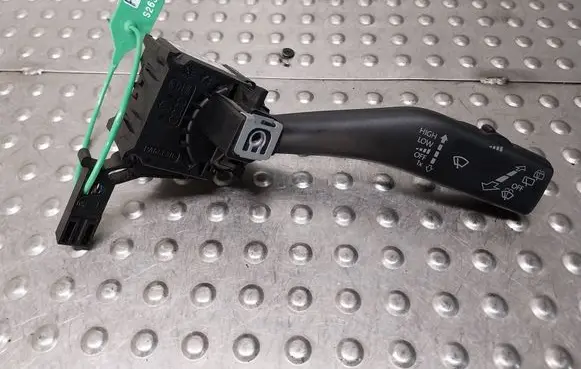 Volkswagen Golf VI Wiper control stalk S26383634 1K0953519H
