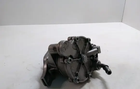 Volvo V70 Vacuum pump 074145100D 72230016