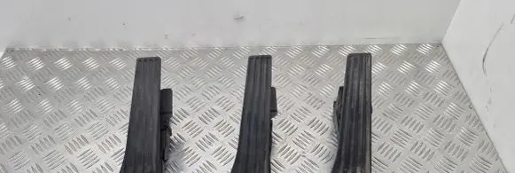 BMW 1 E81 E87 Accelerator throttle pedal