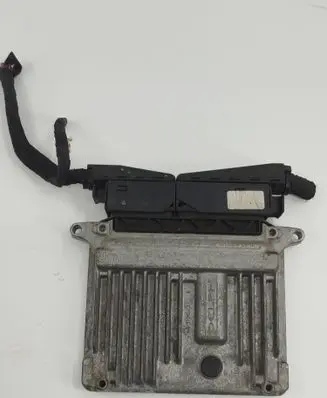 Mercedes-Benz C W204 Engine control unit/module A6461504472 A0054467340 28114625