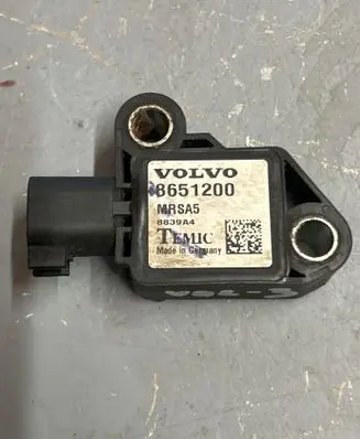Volvo V50 Airbag deployment crash/impact sensor 8651200 MRSA5 8839A4