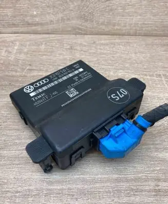 Volkswagen PASSAT B6 Gateway control module 3C0907530C 3C0907951A WITHPLUG