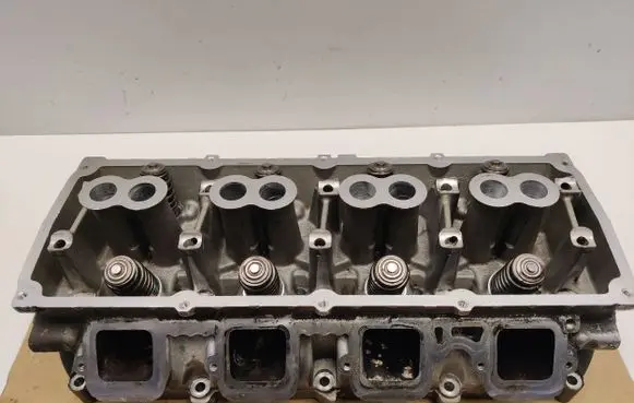 Dodge Challenger Engine head 53021616DG