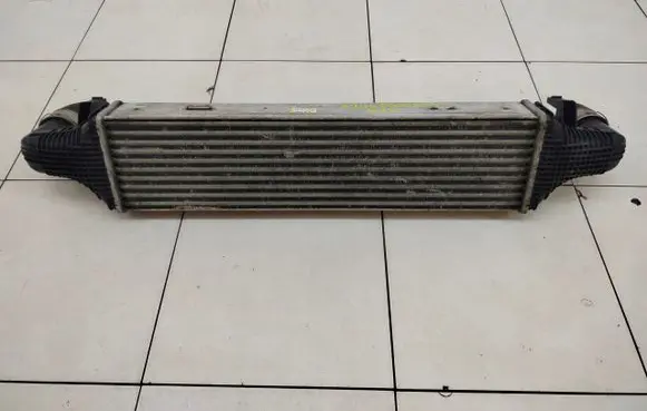 Mercedes-Benz C W204 Intercooler radiator A2045000200