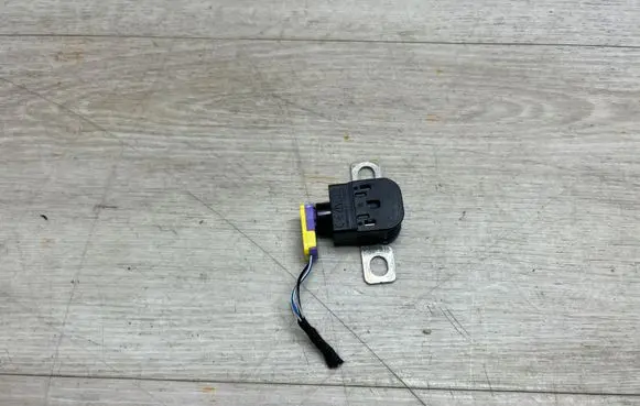 Porsche Cayenne (92A) Battery relay fuse 4G0915519 95861120500