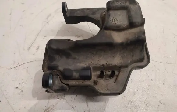 Citroen C5 Vacuum air tank v756091680