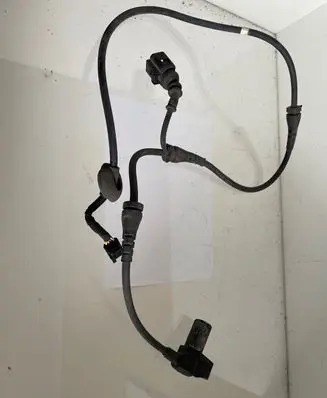 Audi A4 S4 B7 8E 8H ABS brake wheel speed sensor 0265006808