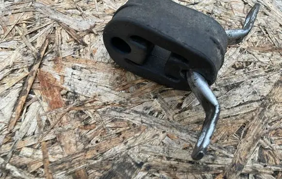 Muffler mount bracket/holder