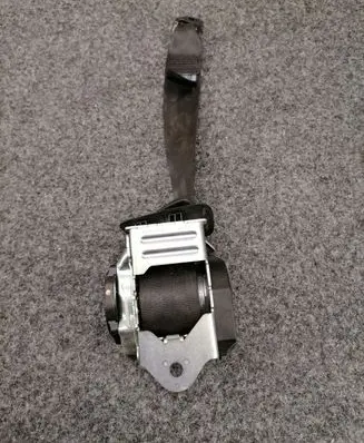 Volvo V60 Middle seatbelt (rear) 31462770