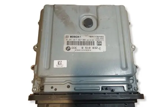 BMW 3 E90 E91 Engine control unit/module ECU 0281017027 8510832