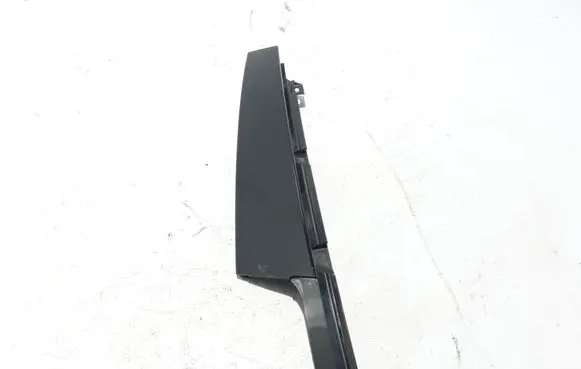 Volvo V60 Front door glass trim molding 32257390