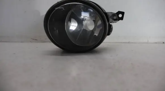 Volkswagen Cross Touran I Front fog light