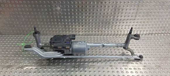 Volkswagen Golf VII Front wiper linkage and motor 5G1955023C 5G1955119A