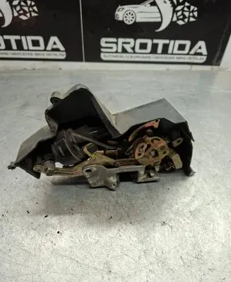 Mercedes-Benz E W210 Rear door lock 2027300635