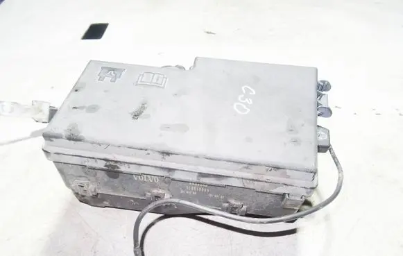 Volvo C30 Fuse module 518818000 8688040