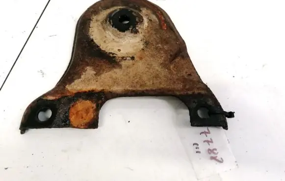 Ford Galaxy Engine mounting bracket