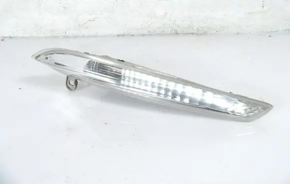 Citroen DS5 Front indicator light 9687188680