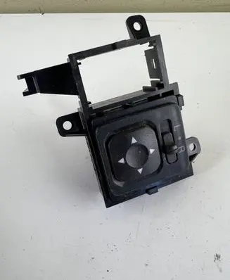 Mitsubishi Pajero Wing mirror switch MR190956 C8NC09M 0220D4