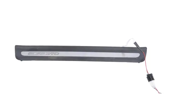 KIA Sorento Front sill trim cover 85883C5200