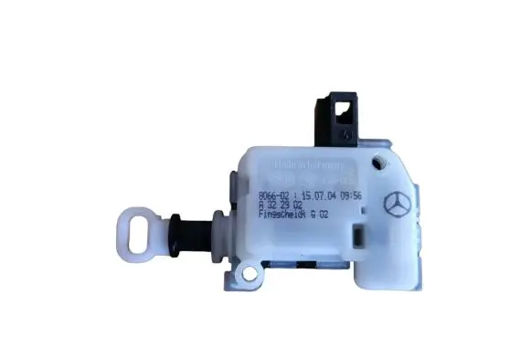 Mercedes-Benz E W211 Central locking motor A322902 806602