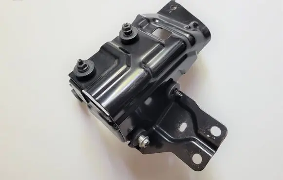 Nissan X-Trail T32 ABS pump bracket 478404BA0A