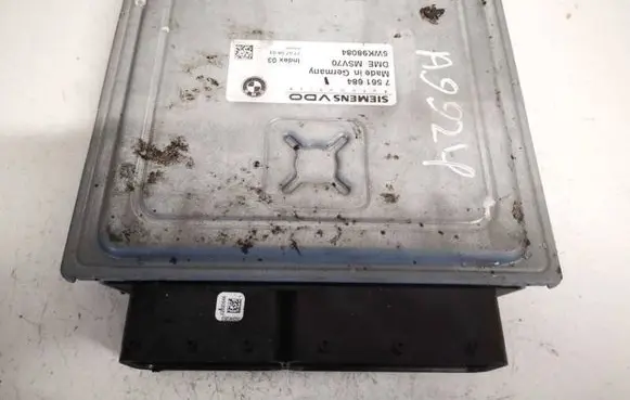 BMW 5 E60 E61 Engine control unit/module 7561684 5wk98084