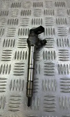 Audi A3 S3 8V Fuel injector 04L130277AD 0445110473 8HZK8I7
