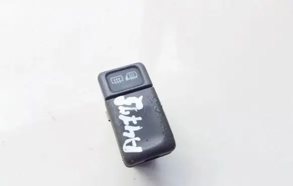 Volvo S70 V70 V70 XC Windscreen/window heater switch 9162952 use