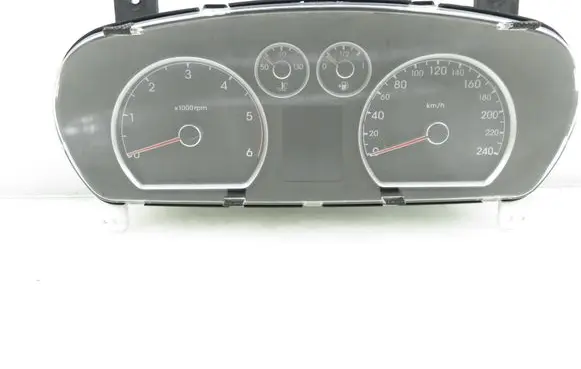 Hyundai i30 Speedometer (instrument cluster) 940332R200