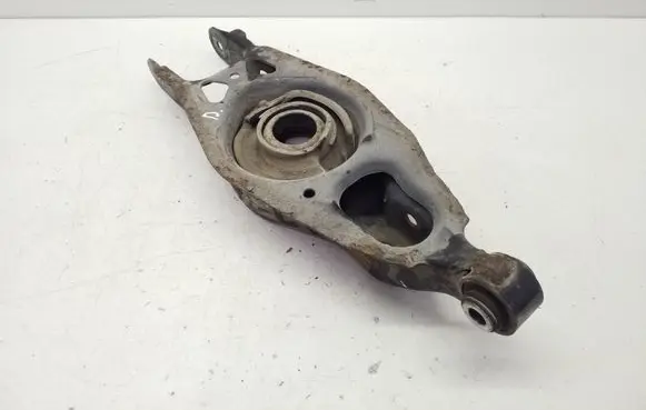 Dodge Challenger Rear upper control arm/wishbone