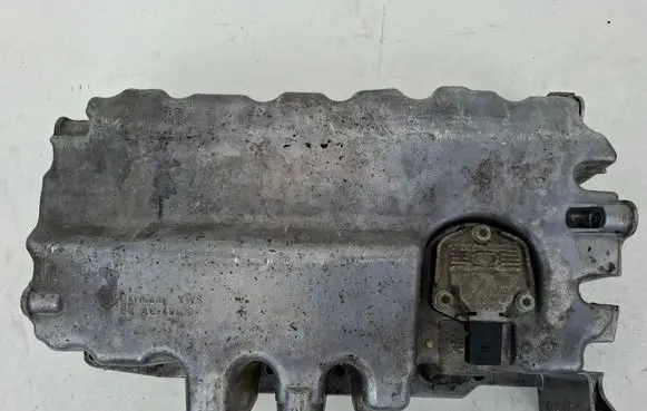 Volkswagen PASSAT B6 Oil sump 03G103603