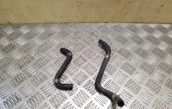Lexus CT 200H Engine coolant pipe/hose