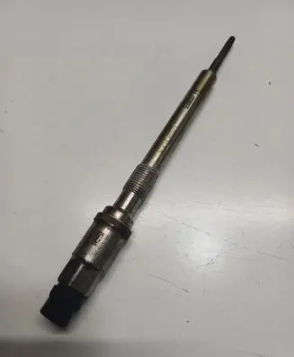 Volkswagen Touran II Glow plug 03L905061G
