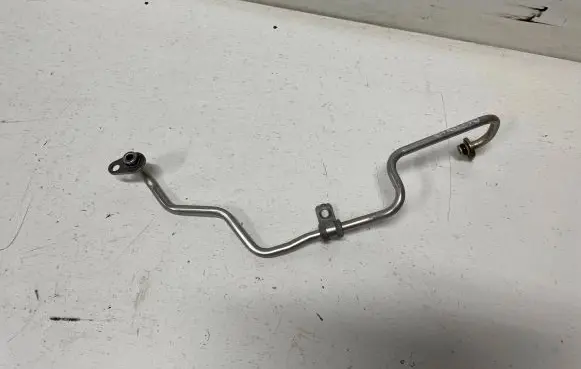 Skoda Octavia Mk3 (5E) Turbo turbocharger oiling pipe/hose 04E145140