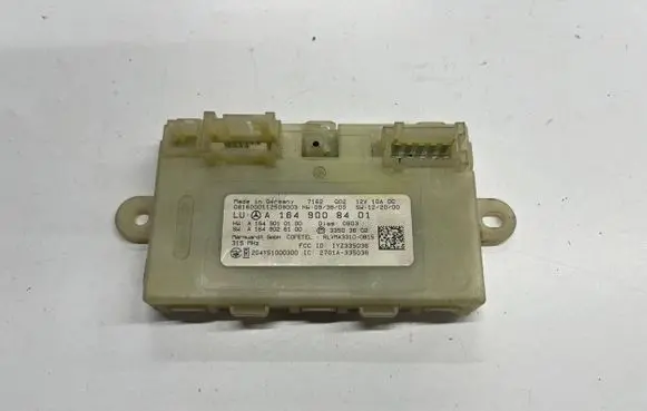 Keyless (KESSY) go control unit/module