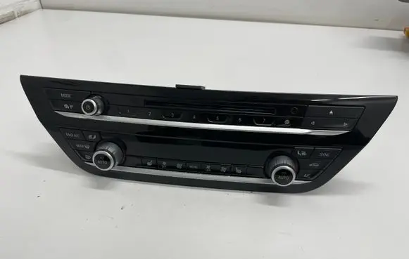 BMW 5 G30 G31 Climate control unit 7947869