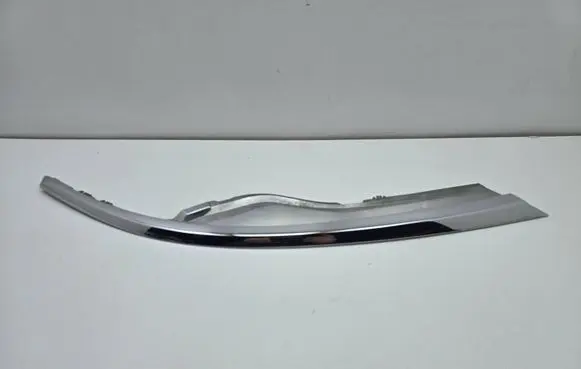 Toyota Auris E180 Under headlight/headlamp trim 5318102140 5318102090 5318102100