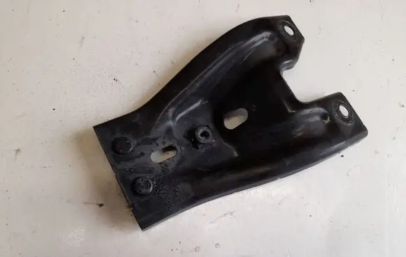 Volkswagen Jetta VI Radiator support slam panel bracket 5C6805567