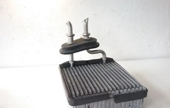 Ford Focus Heater blower radiator