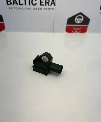 Mercedes-Benz E W212 Airbag deployment crash/impact sensor A1729056000 5WK44192