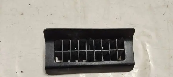 Bentley Flying Spur Rear air vent grill 3d0819923a