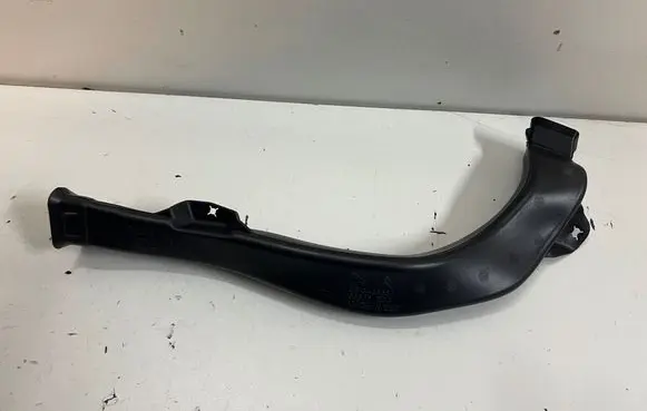 Peugeot 508 II Cabin air duct channel 9813426680