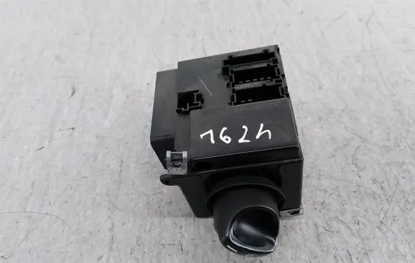 Mercedes-Benz Vaneo W414 Light switch 1685450104