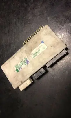 BMW 7 E38 Central body control module 8378635