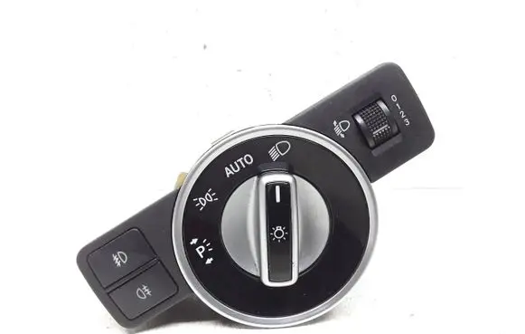 Mercedes-Benz C W204 Light switch A2049053003