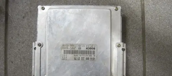 Mercedes-Benz Vito Viano W638 Engine control unit/module A0001535779